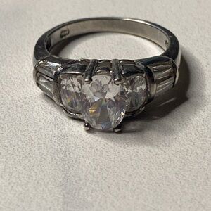 9‎ stone sterling silver CZ size 7 ring 925
